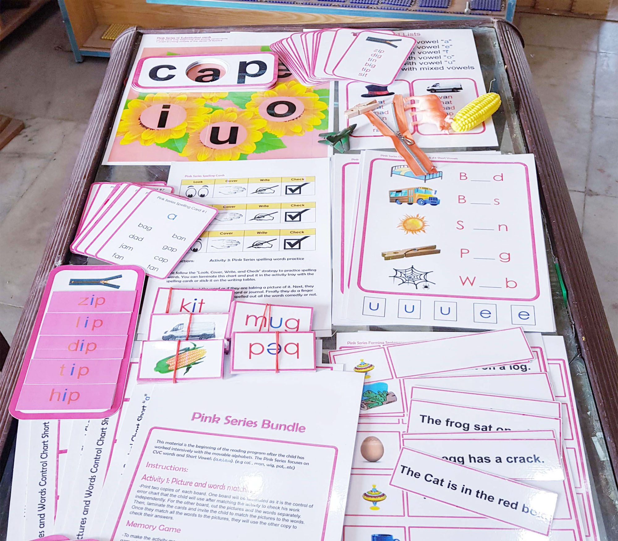 Introduction to Montessori Pink Reading Scheme